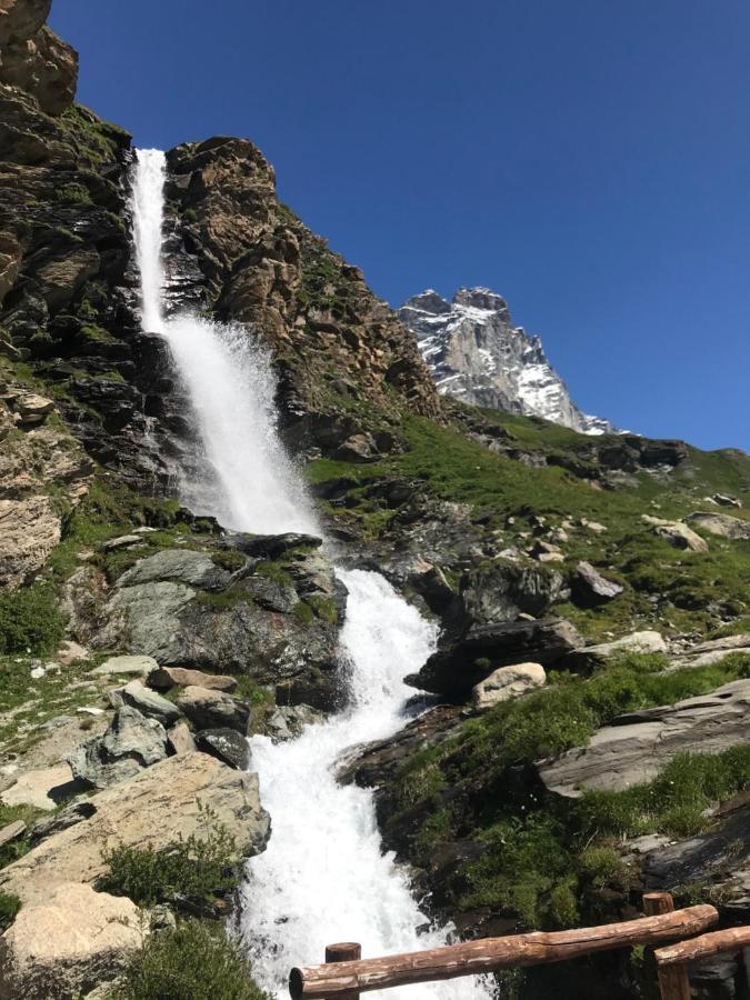 Piccolo Paradiso In Centro Cervinia Breuil-Cervinia Bagian luar foto